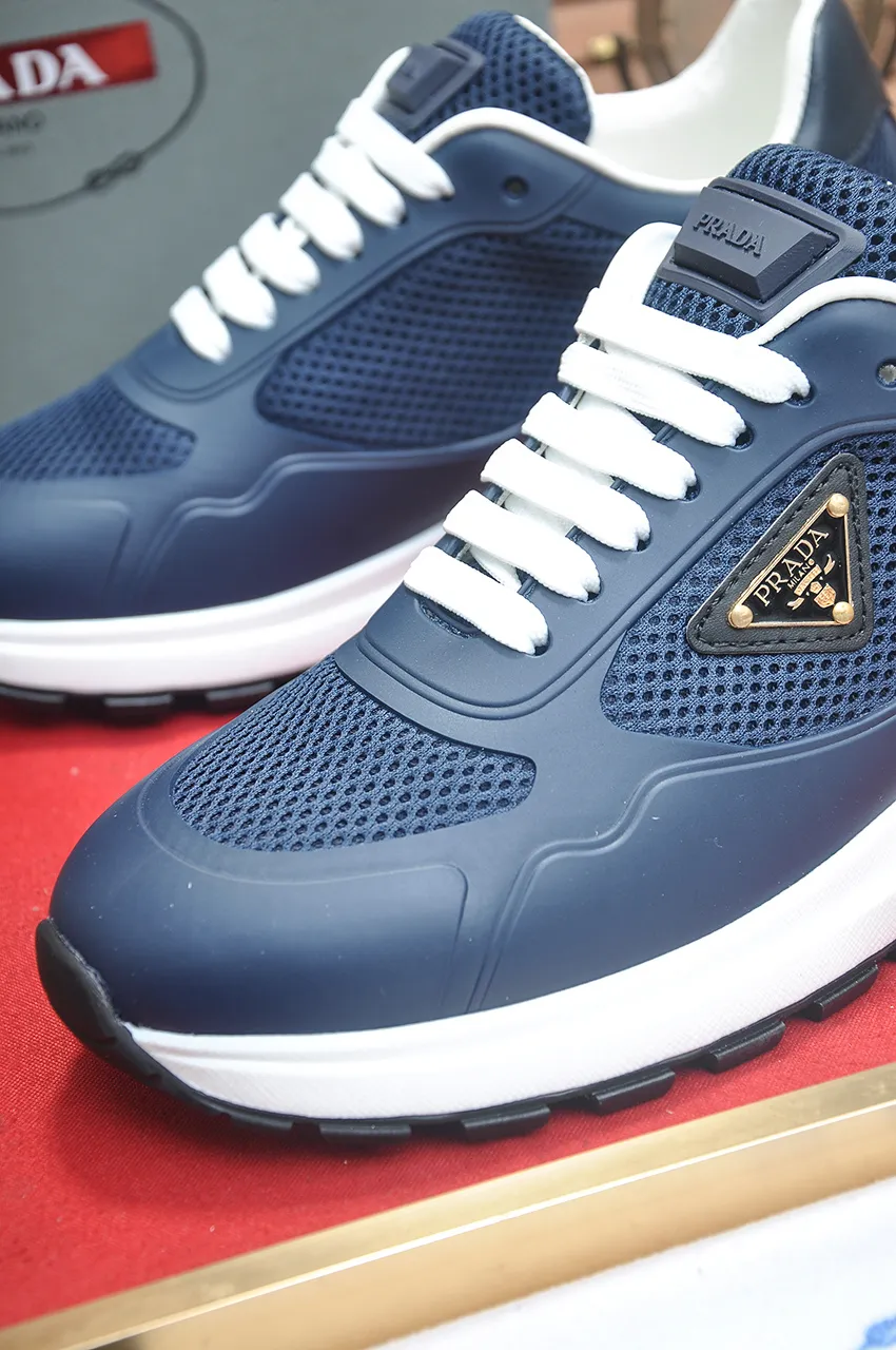 Men's shoes 💰580💶 [PRADA] Top original items, new seasonal styles, high-quality original items, top-grade high-mercerized cowhide combined with original breathable fabric + imported glue, imported stretch fabric inside with original cowhide feet, original thick outsole! Quality guaranteed! Code 38-45 (45 customized)